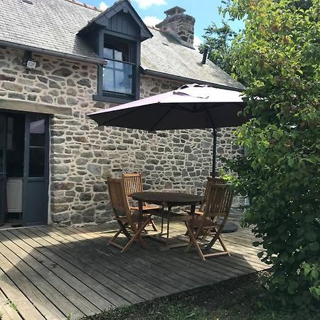 Maisonnette Au Pied Du Mont Dol Exterior foto